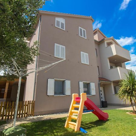 Apartmani Gnjidic Srima Eksteriør billede