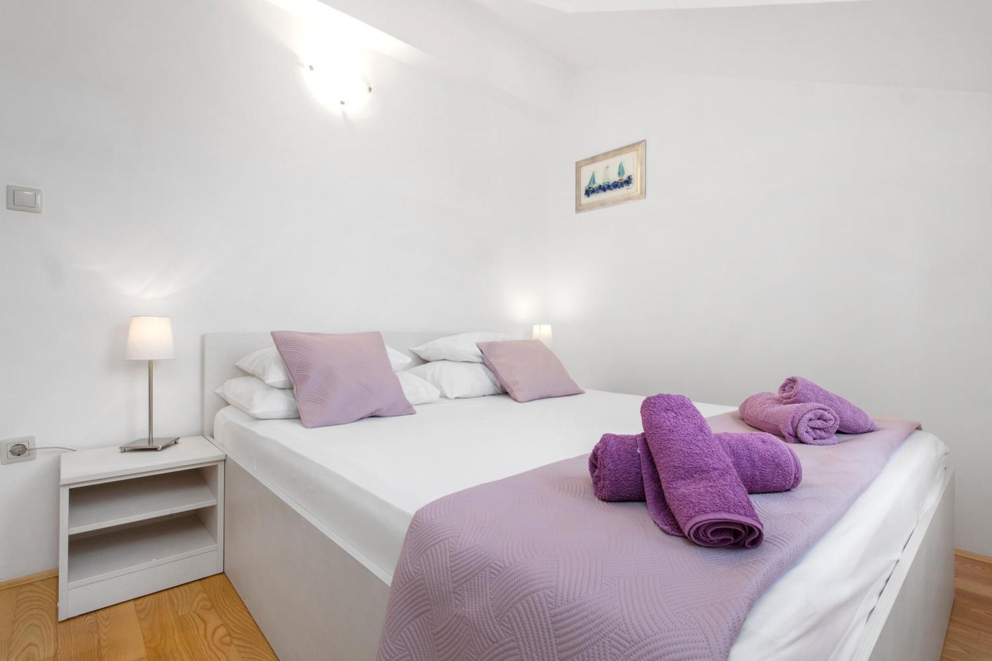 Apartmani Gnjidic Srima Eksteriør billede