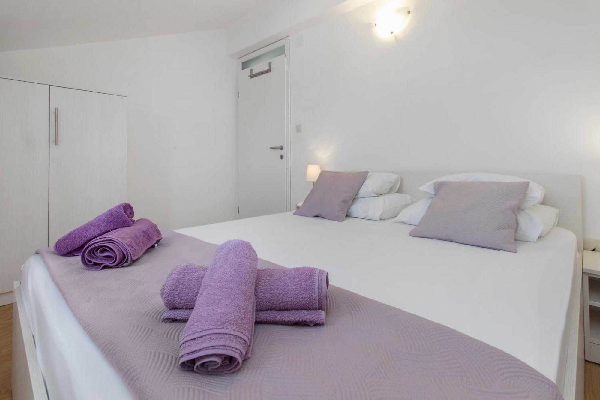 Apartmani Gnjidic Srima Eksteriør billede