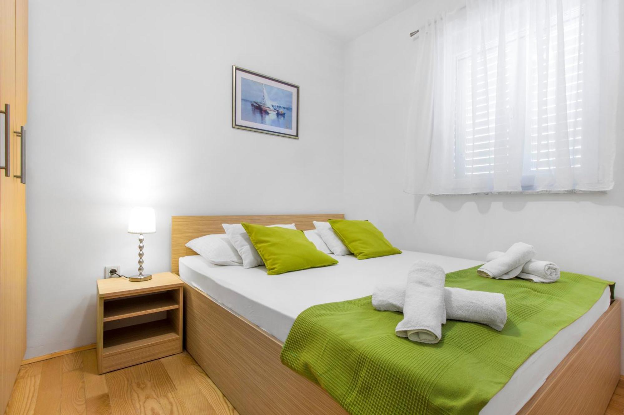 Apartmani Gnjidic Srima Eksteriør billede